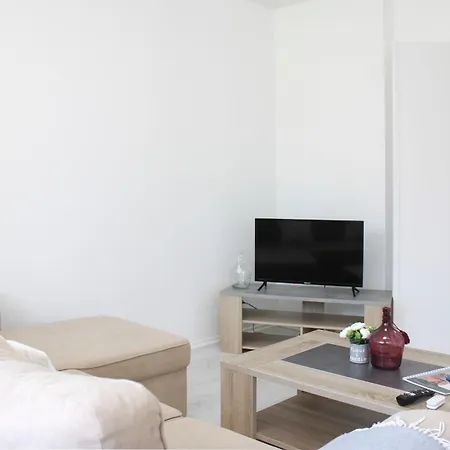 Charming T3 With Two Balconies In Bagnolet Apartment Exterior photo