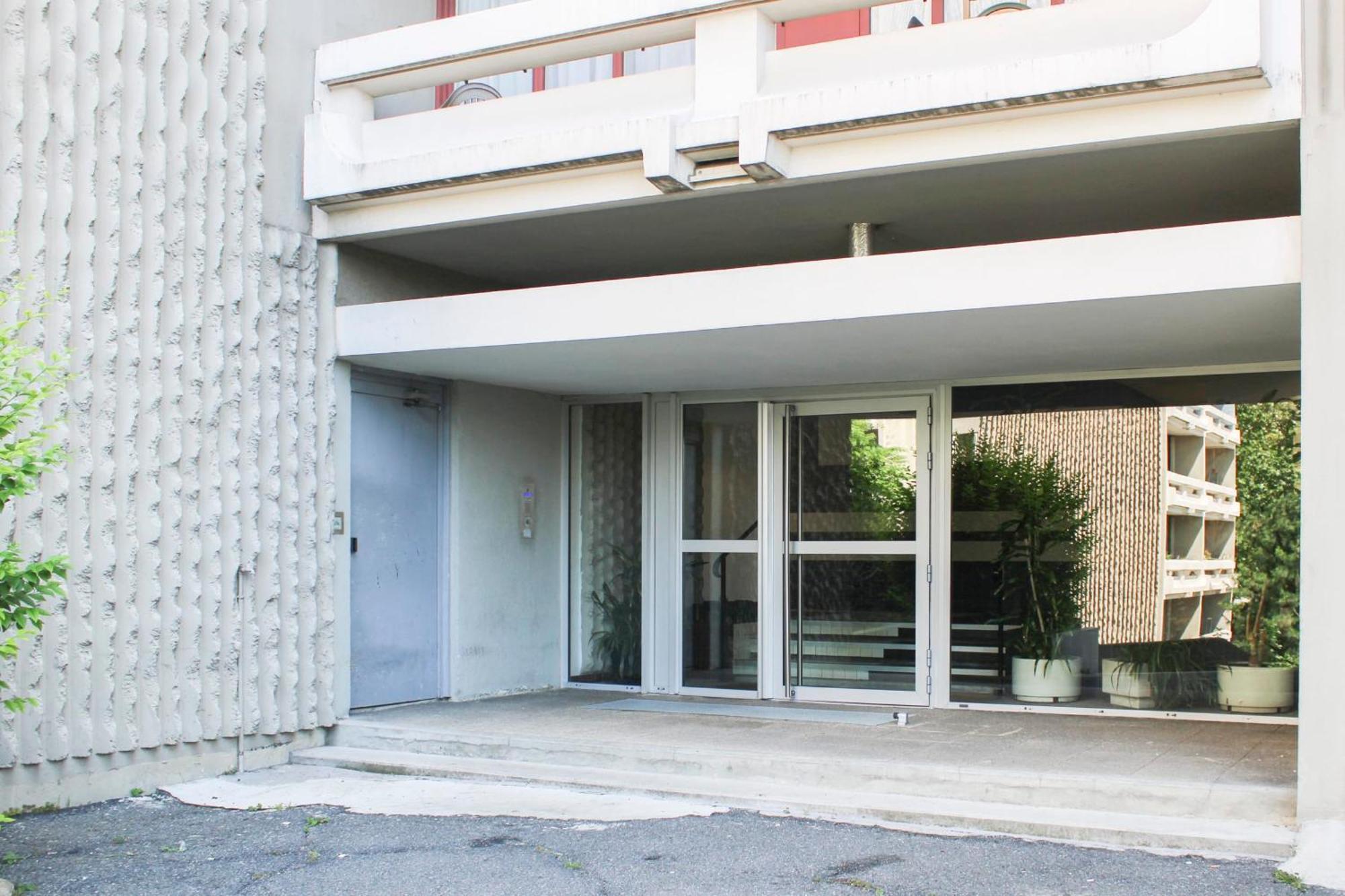 Charming T3 With Two Balconies In Apartment *