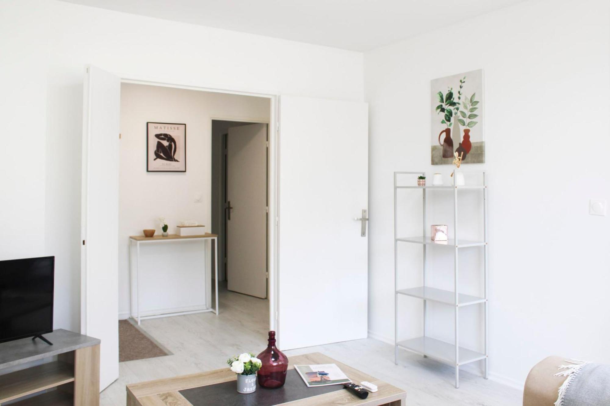 Apartment Charming T3 With Two Balconies In