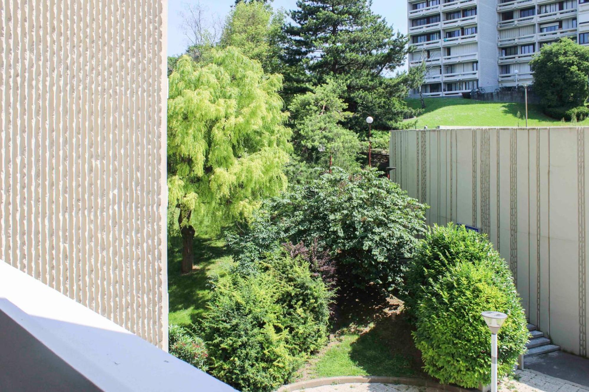 Apartment Charming T3 With Two Balconies In Bagnolet